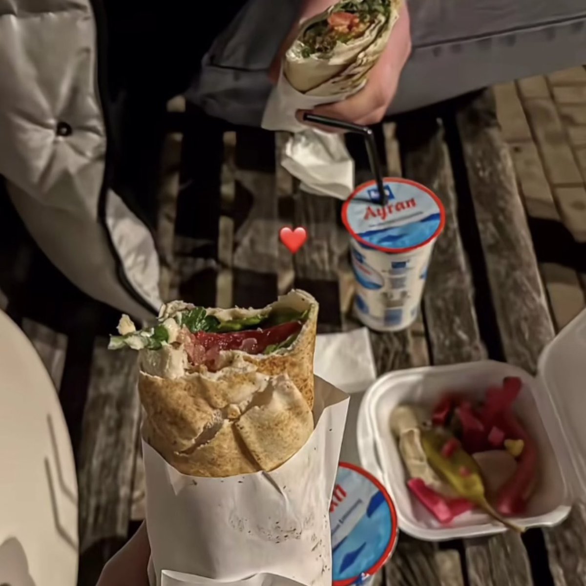 ᷂هند🌻 tweet media