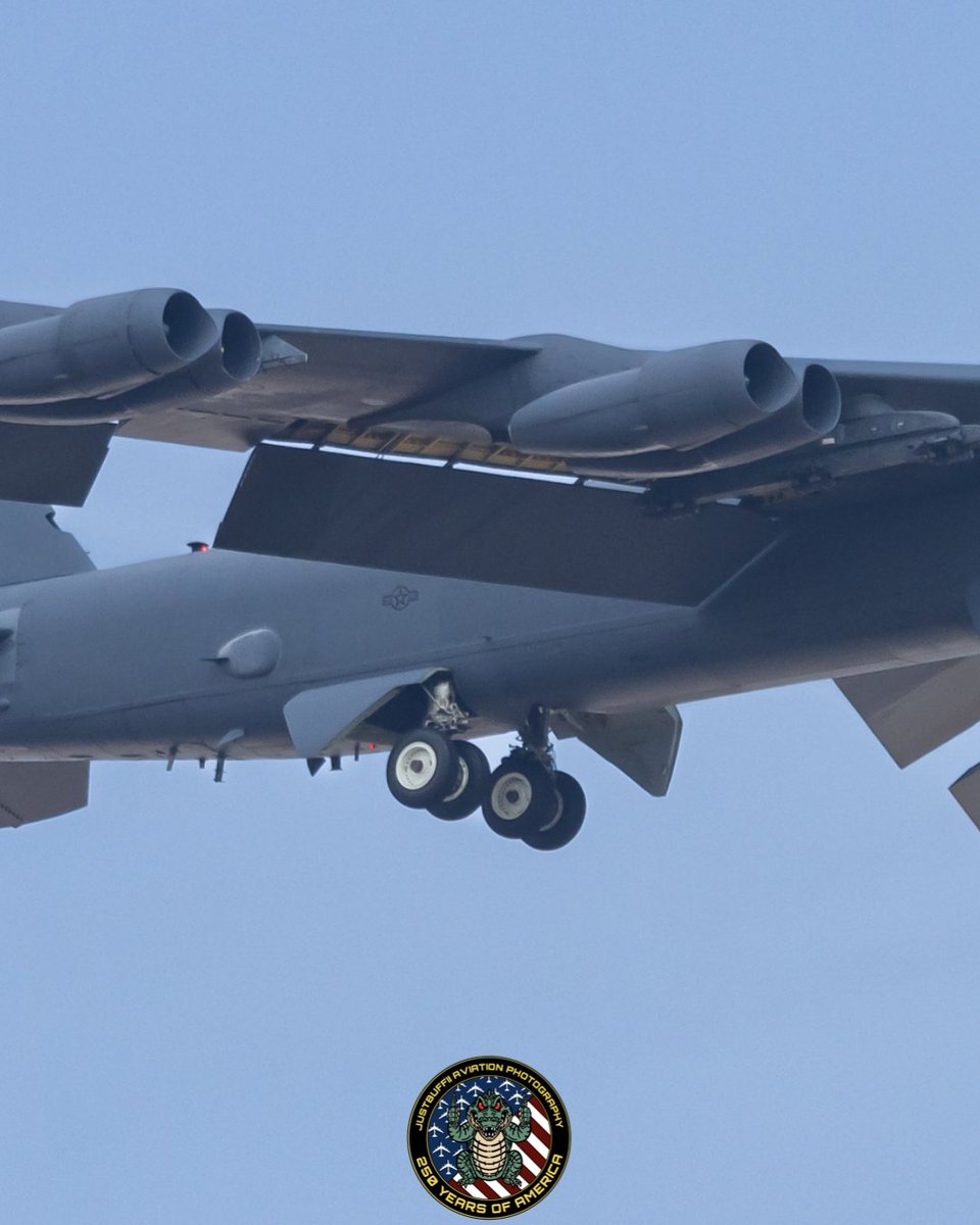 justbuffii's tweet photo. The Junkyard Dog! 🐕 

#b52stratofortress #aviationphotography https://t.co/geSIsdD6oY