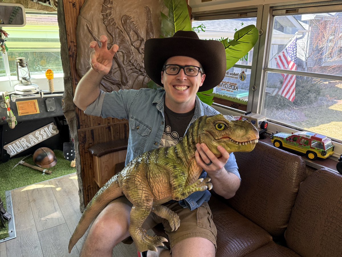 Dinosaur Ranger Anthony tweet media