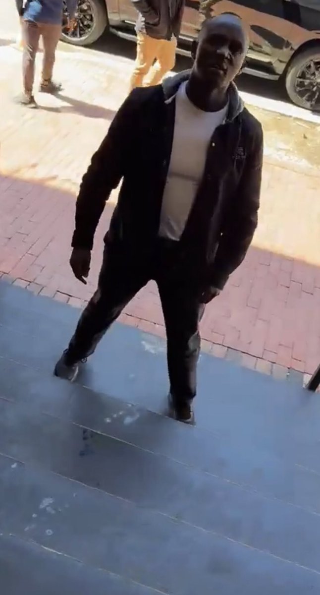 Gisubizoemilie's tweet image. Les criminels démasqués.
#killingmachine vise madame Nyakeru, première dame de la RDC.