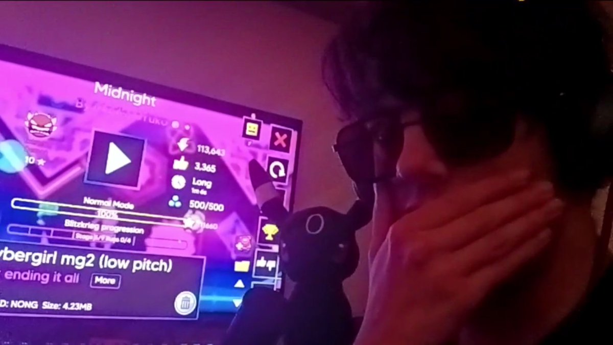 LunarSpark tweet media