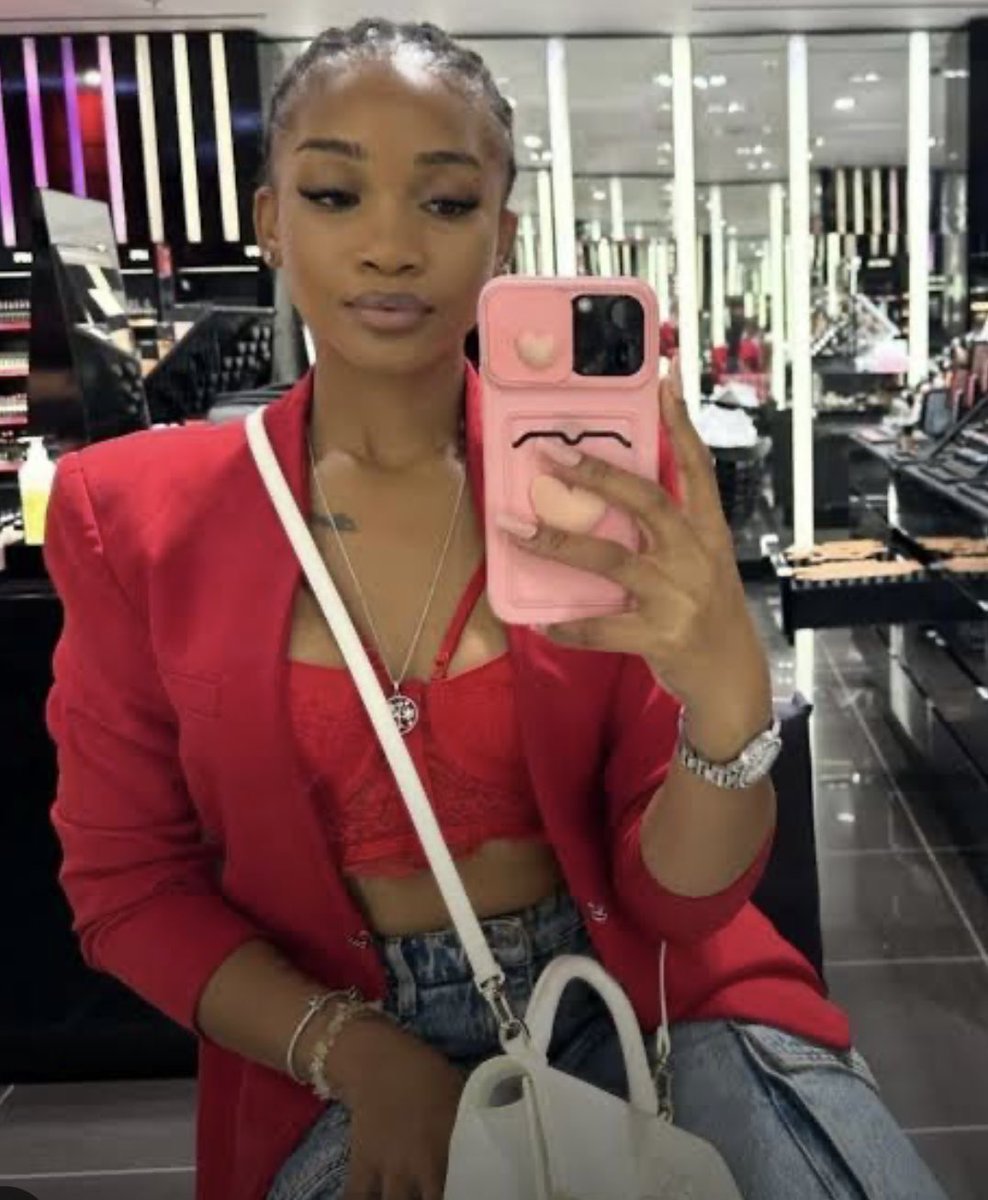 MediaZaban865's tweet image. Claudette Masete is Director of #Mediacare24. She has been arrested together with #SAPS police officers including Generals &amp;amp; Brigadiers.

ThankYou Gen Mkhwanazi #July6🎯