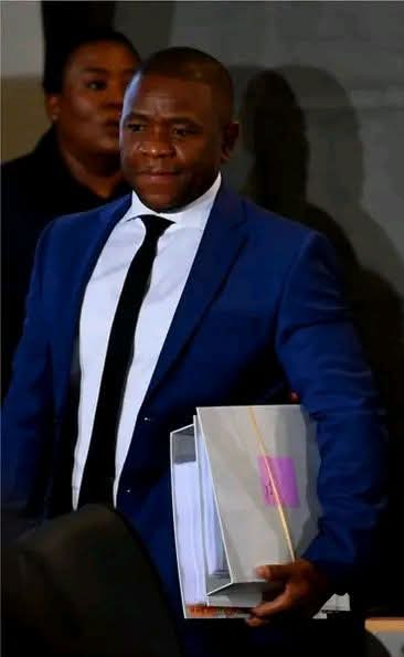 MediaZaban865's tweet image. Claudette Masete is Director of #Mediacare24. She has been arrested together with #SAPS police officers including Generals &amp;amp; Brigadiers.

ThankYou Gen Mkhwanazi #July6🎯