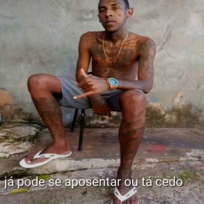 sorrypustv5's tweet photo. Acho que meu Twitter acabou, só tem muie postando foto seminua, vou aposentar https://t.co/zZmSM6ev0t