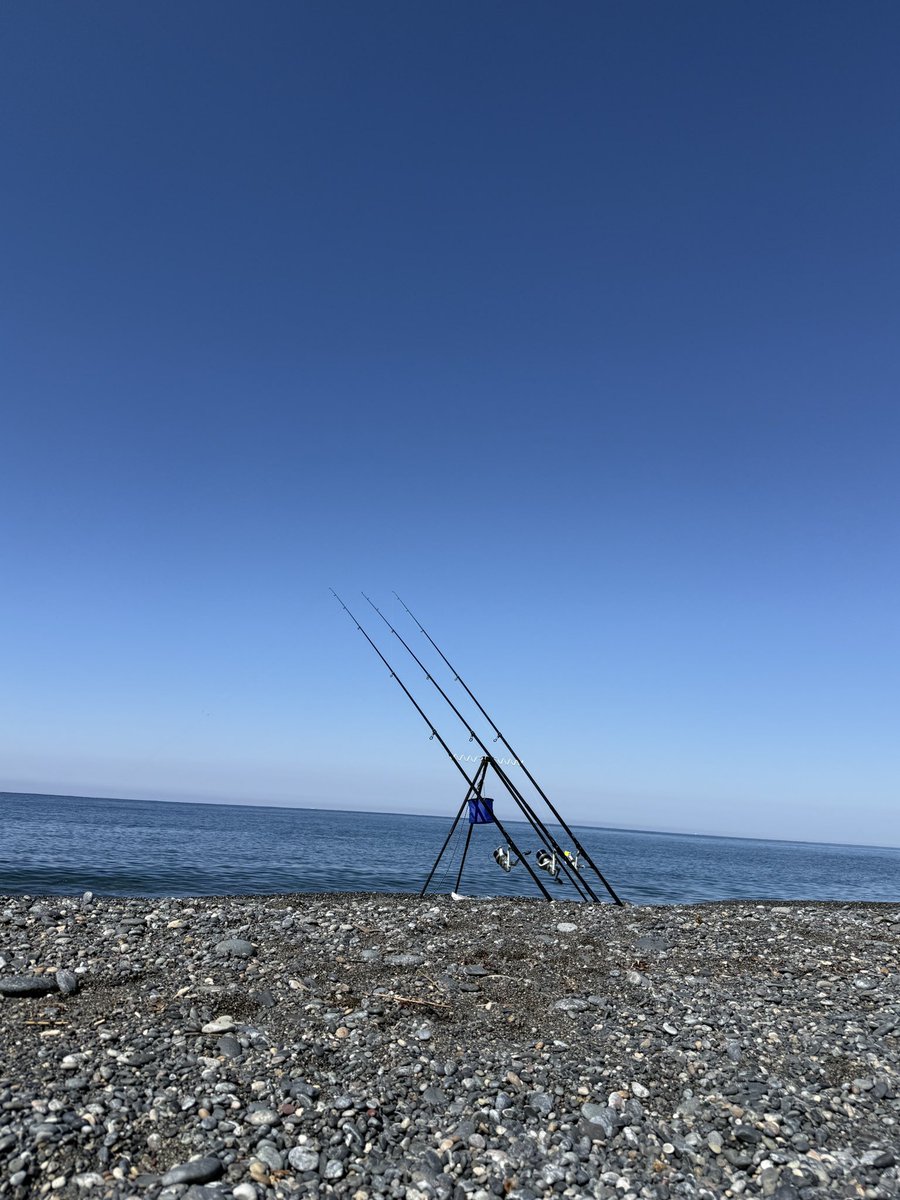bicycle_hiro's tweet photo. 雲ない、風ない、魚居ない
おやすみなさい https://t.co/9XLKqOxUDZ
