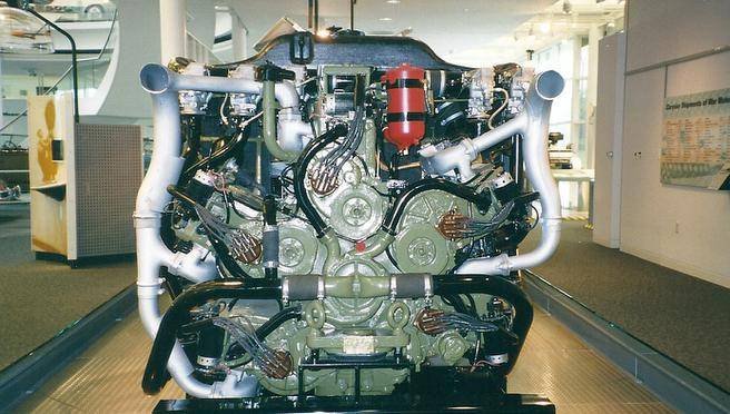 ダレルタイター tweet media