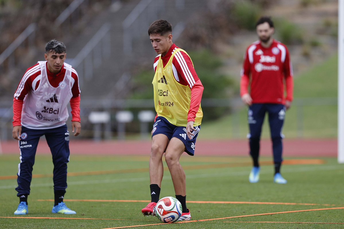 Selección Chilena tweet media