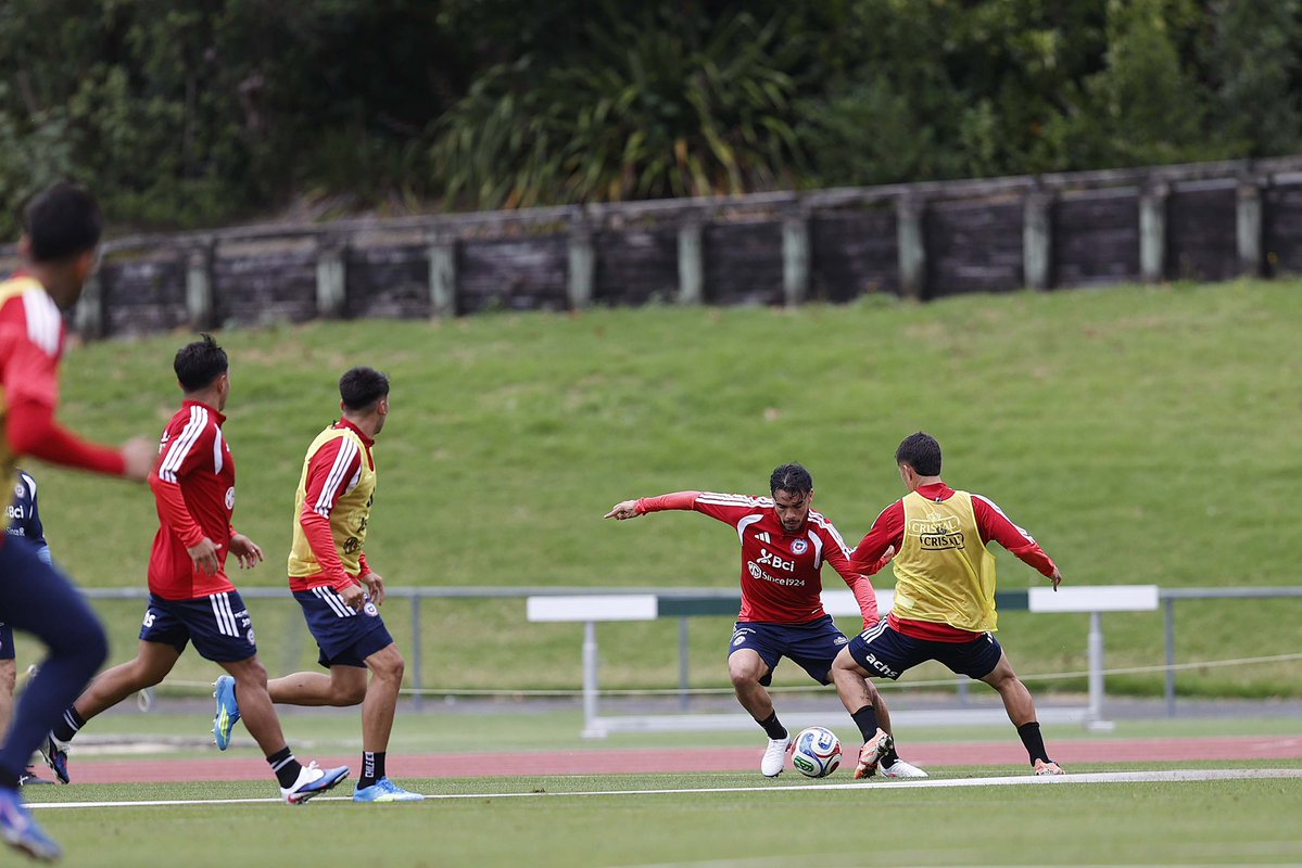 Selección Chilena tweet media