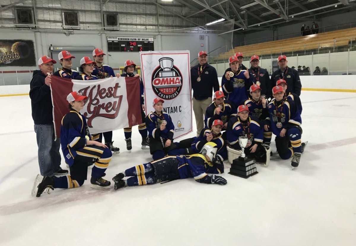7 years ago today. The last OMHA Championship that was played in your own arena not the city money making tournament. Still so proud of these kids.