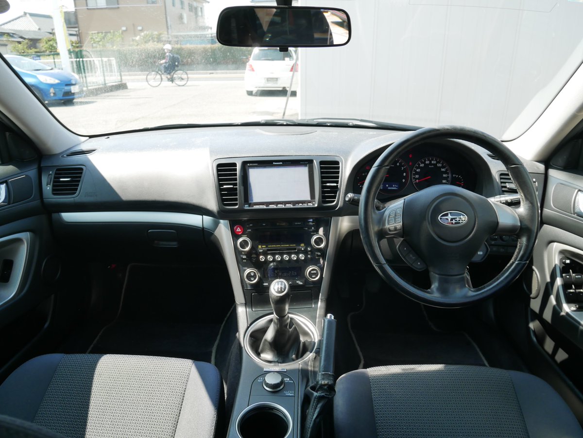 エールート tweet media