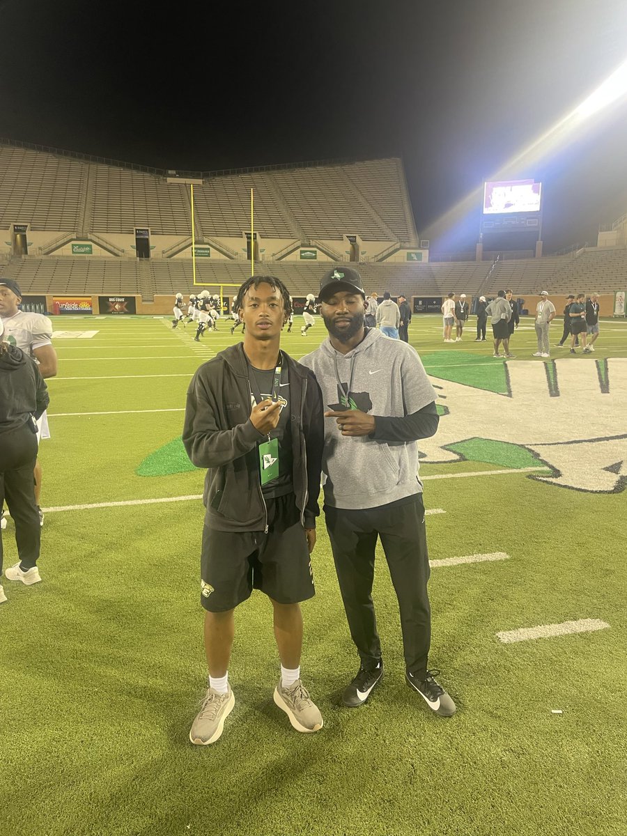KobeEdwards_5's tweet photo. I wanna thank @MeanGreenFB for hosting me at their spring practice and the facility. I had an amazing visit!!! @CoachMcClain_ @therealraygates https://t.co/LjD1QiTojr