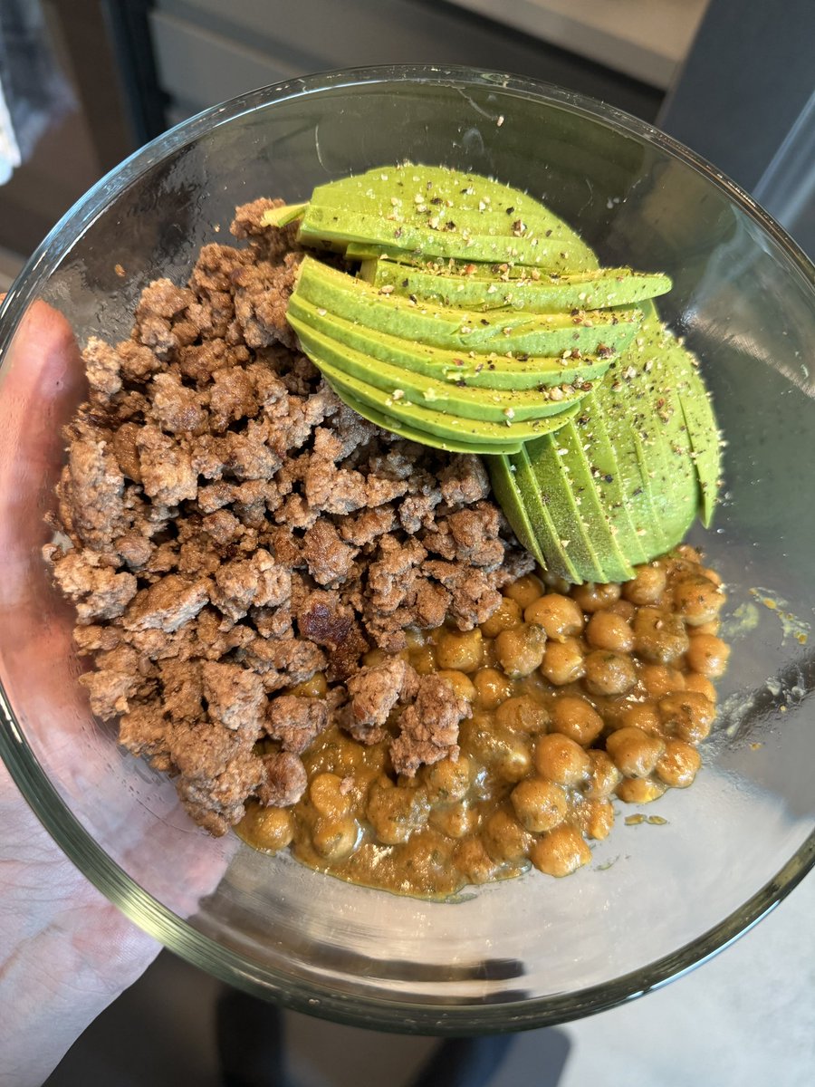 Sturt doinks tweet media