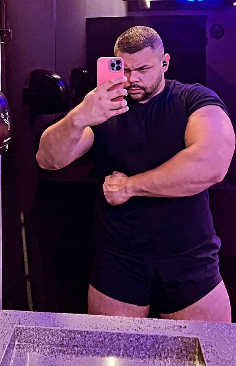 the personal tweet media