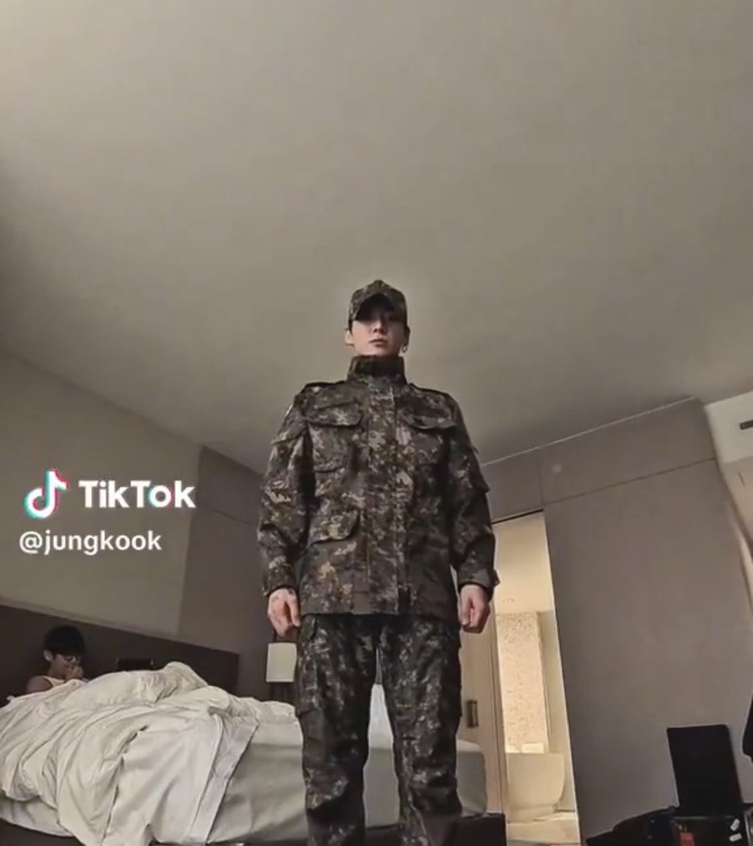 mimi⁷ ⏾᪥ ⊙⊝⊜ ARIRANG!! tweet media