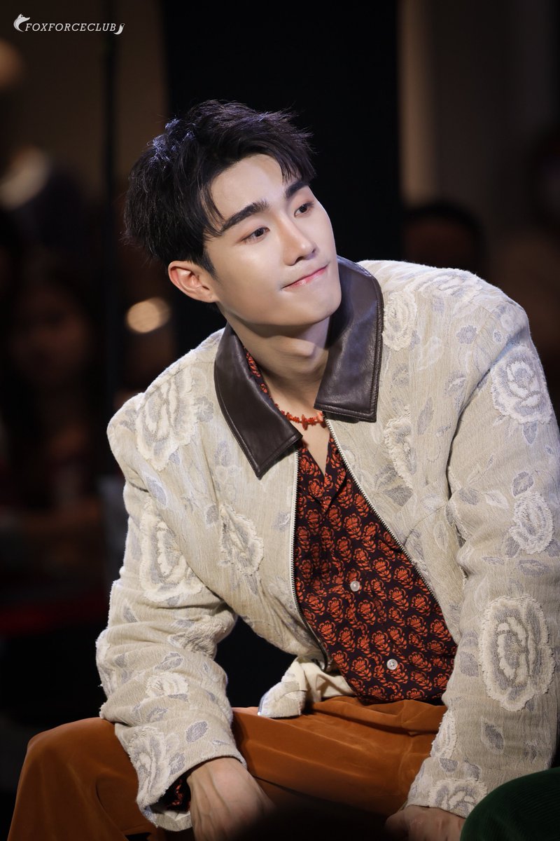 พาสุดหล่อมามอนิ่งครับ 🦊✨

FORCEBOOK AT SUMMER THE MALL NGAMWONGWAN
#THEMALLSUMMER2026xFORCEBOOK
#fforce_ <a href="/fforcejs/">ฟอสสึมิอาจแทนคุณได้</a>