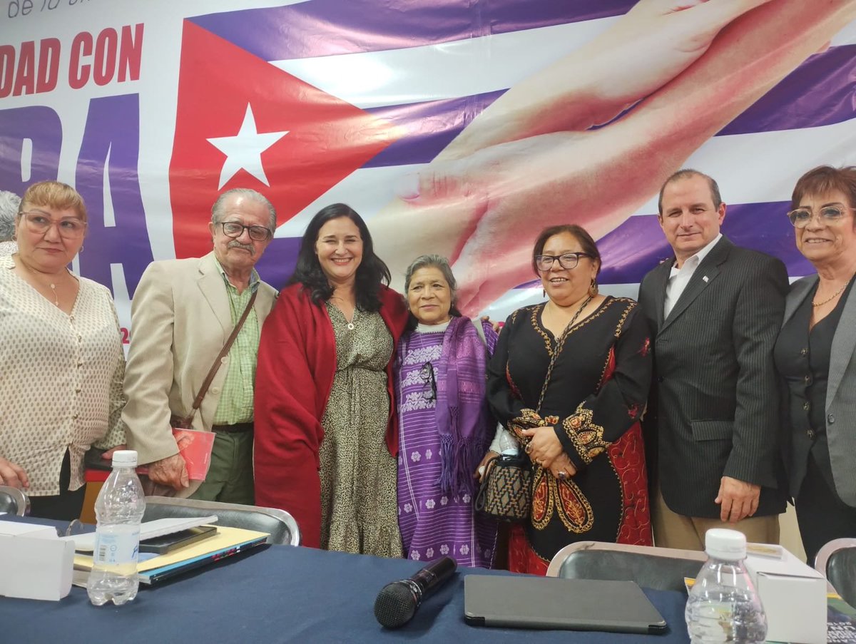 🚺🇲🇽Organizaciones de Mujeres y Sindicato de Trabajadores de la UNAM se suman al llamado internacional para poner fin al cerco contra Cuba.

Organizado por la <a href="/fdim_/">FDIM WIDF</a>, <a href="/mujeresmexicorg/">Mujeres México</a> y el <a href="/stunam/">STUNAM</a>, se celebró el evento Cuba: “Un Reducto de Soberanía y Dignidad".