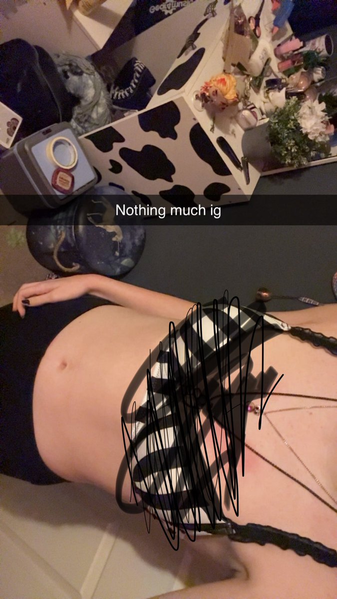 Frankierolzdz's tweet photo. Can’t post my other one cuz apparently I’m naked?? But I think I look fat in ts
#edtwt #fatasf https://t.co/Wrt8FDtYyN