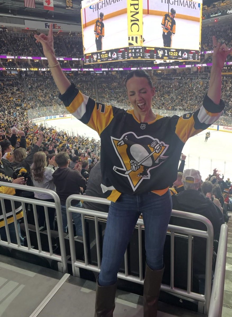 𝐂𝐡𝐞𝐥𝐬𝐞𝐚. • not @ImChelseaGreen. ᥫ᭡ tweet media