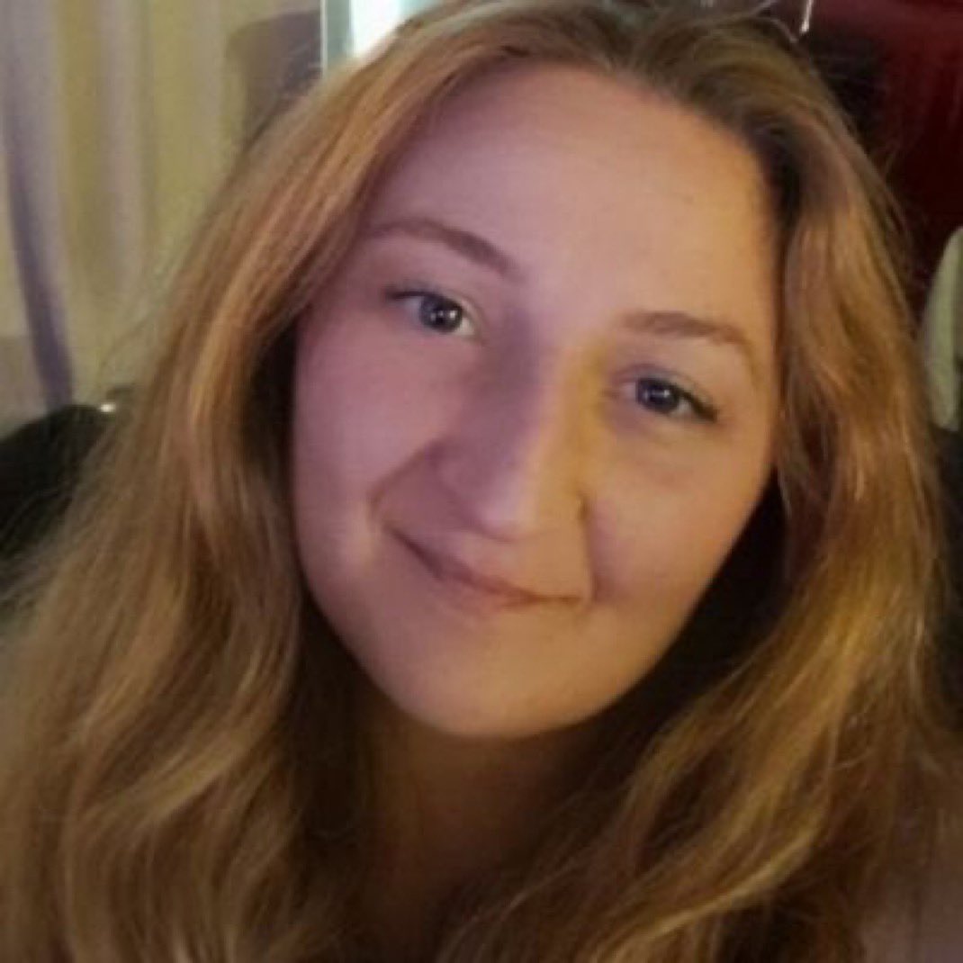 <a href="/EileenD36671622/">Eilín ní Dhaille</a> <a href="/White_Pr1me/">White Prime</a> <a href="/adonispara/">ADONIS</a> Ijs 😂