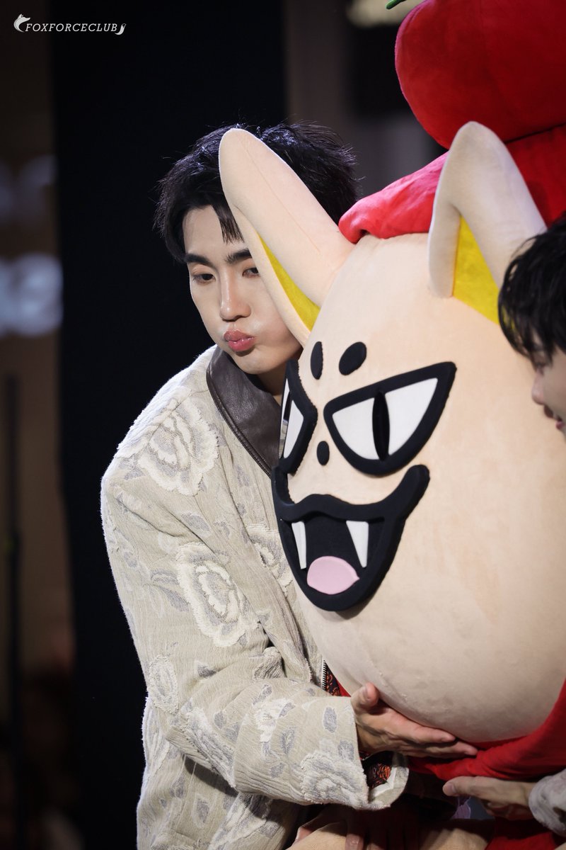 ปปฟอสรักมาฟ้อก 🦊🍅

FORCEBOOK AT SUMMER THE MALL NGAMWONGWAN
#THEMALLSUMMER2026xFORCEBOOK
#fforce_ <a href="/fforcejs/">ฟอสสึมิอาจแทนคุณได้</a>