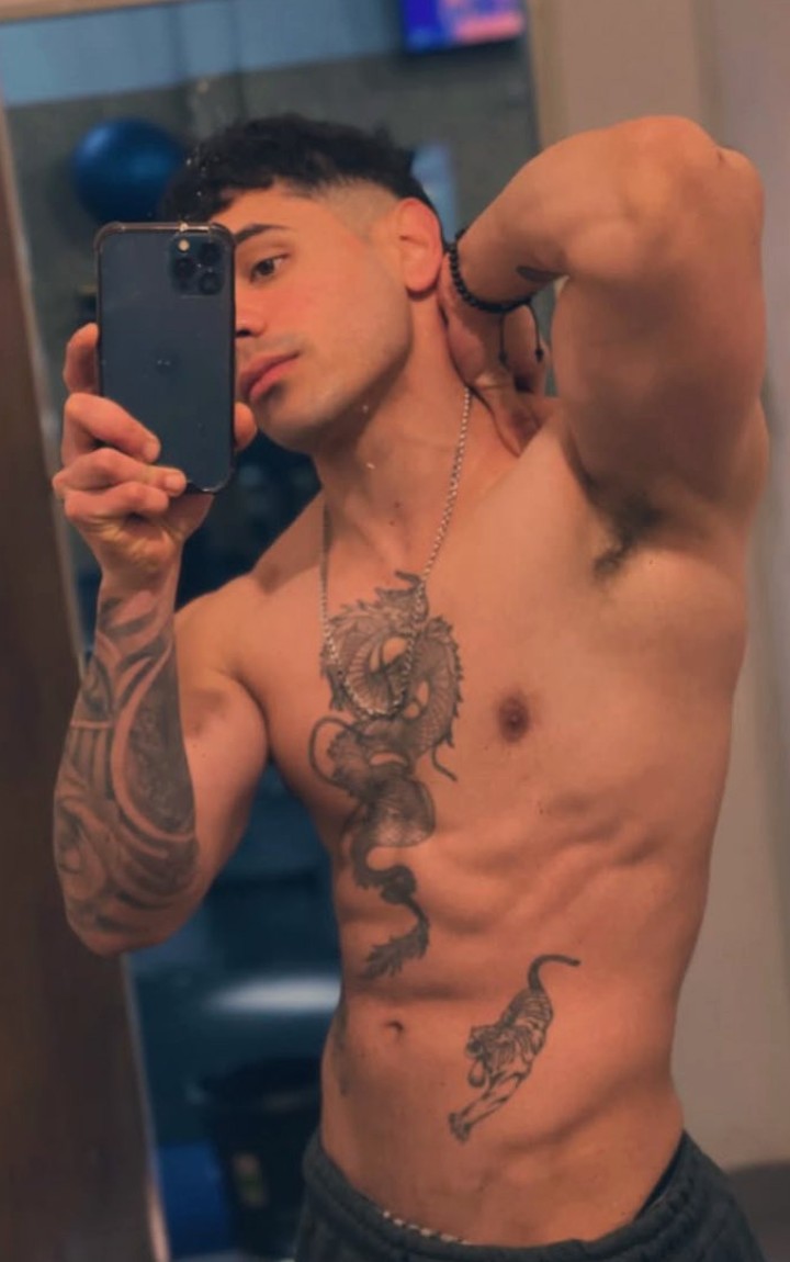 Horny Dudes 🔥 tweet media