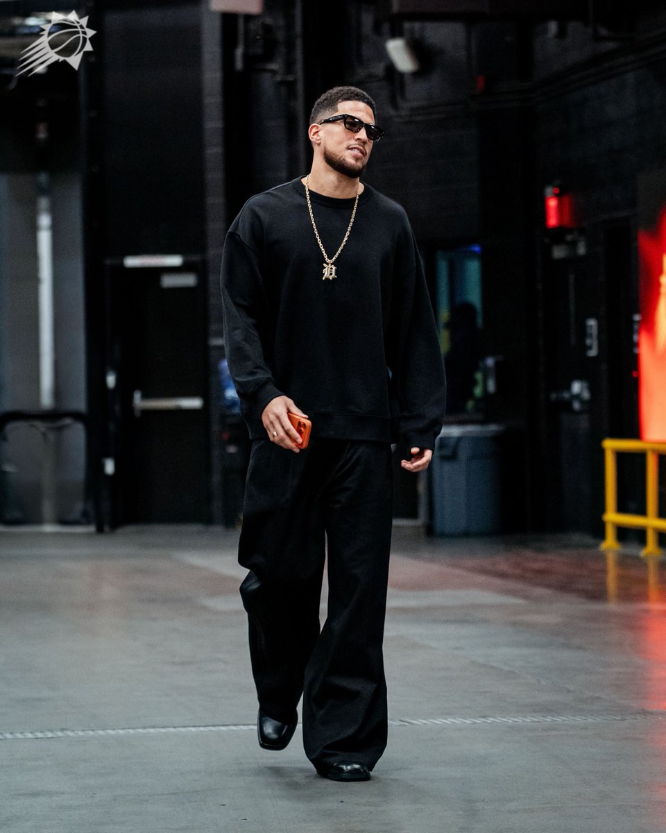 Suns's tweet photo. In our house 🏜️ https://t.co/k5WgL7SdSr