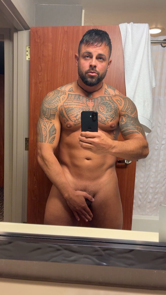 What’s up? Arkansas is boring, I need company this week until I go back home to Tampa ;)