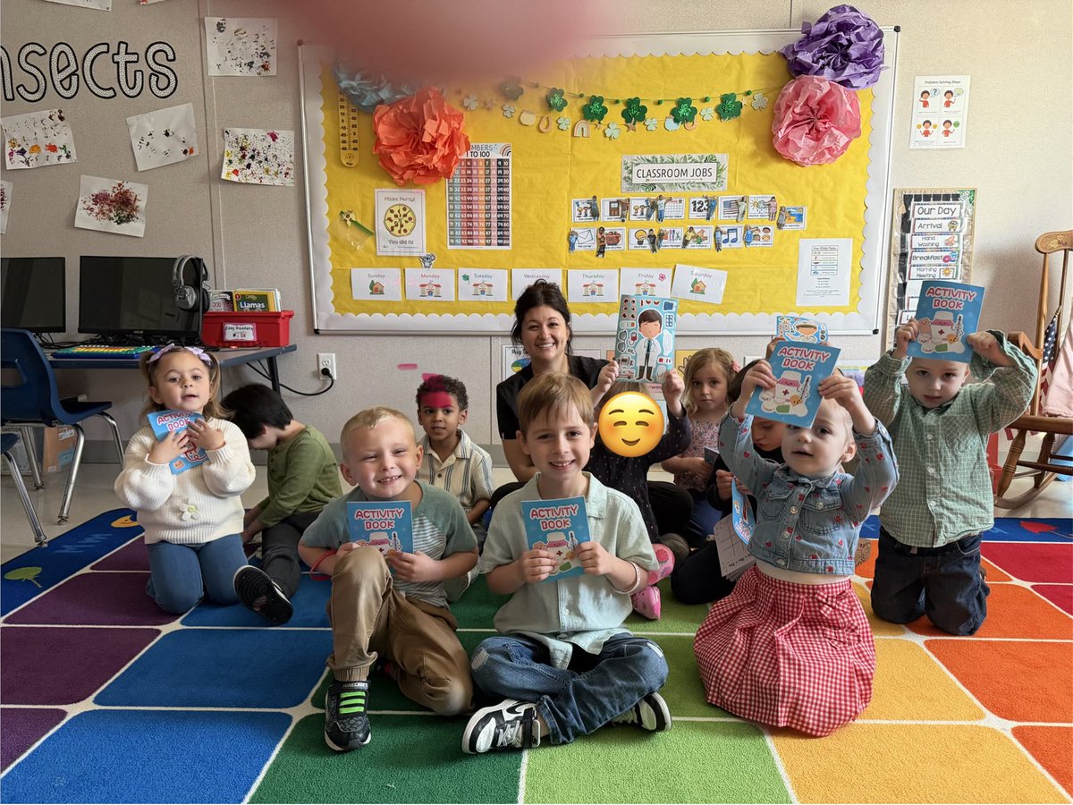 jarmstrong1720's tweet photo. Thank you Nurse McLain for visiting our classroom and talking to us about what it’s like to be a NURSE!!! #communityhelpers @StaffordTwpEd @stplc_principal @pedalpowerrich @Director_Oxy https://t.co/wpXmvjYzbL