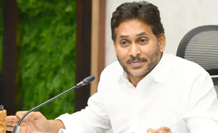 SakshiNews's tweet photo. నేడు అద్దంకి నియోజకవర్గ నాయకులతో వైఎస్ జగన్ భేటీ..
తాడేపల్లిలోని వైఎస్సార్సీపీ కేంద్ర కార్యాలయంలో ��దయం 11 గంటలకు ఈ సమావేశం జరుగుతుంది.
#YSJagan #YSRCP #ADDANKIConstituency #AndhraPradesh #SakshiNews https://t.co/SVHLQZbZW1