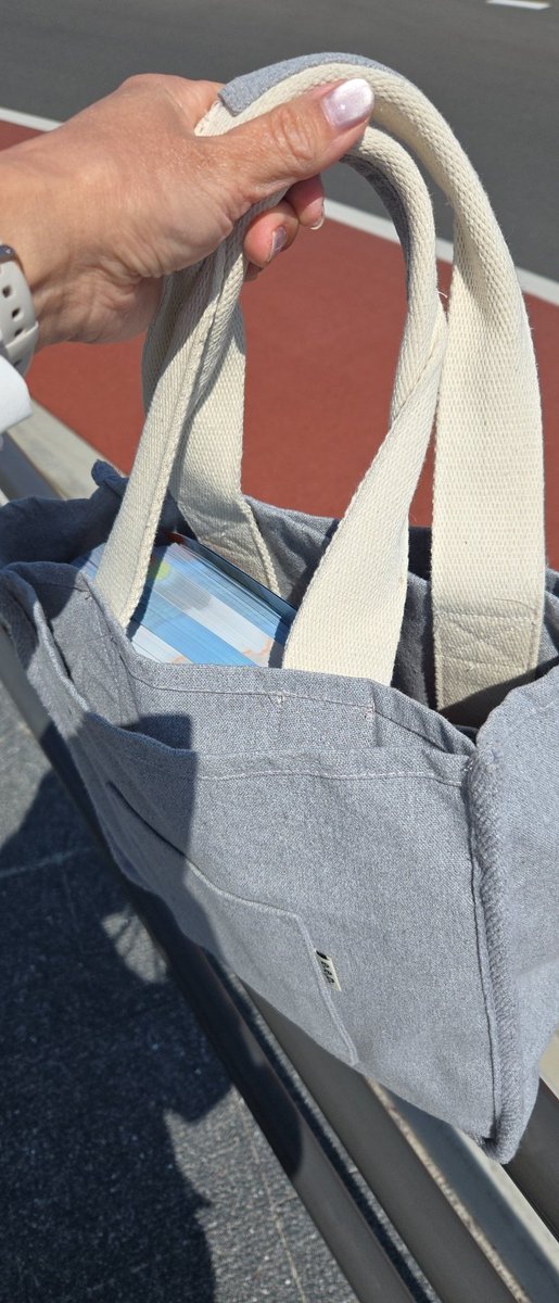 ニカコ tweet media