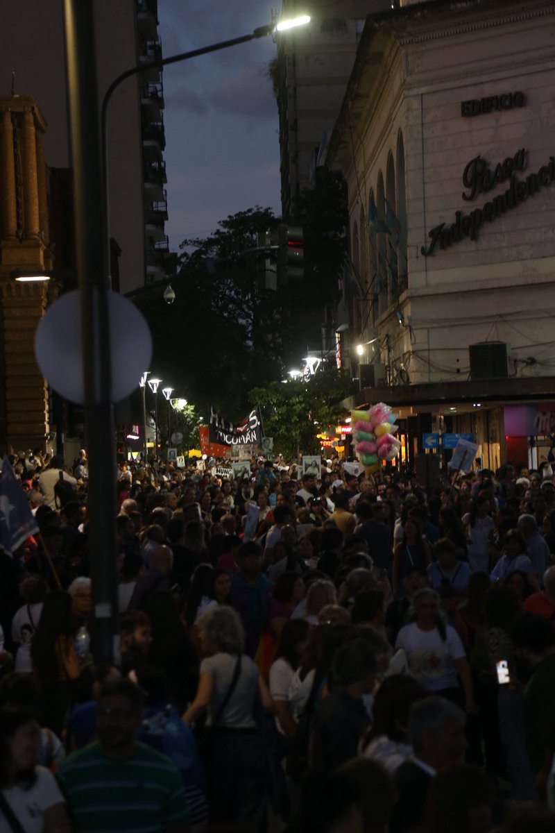 Seba Lorenzo Pisarello tweet media