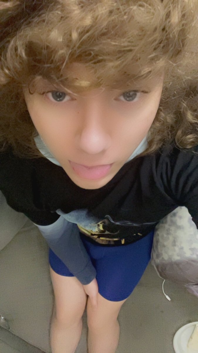 theGLOOP 🔞 tweet media