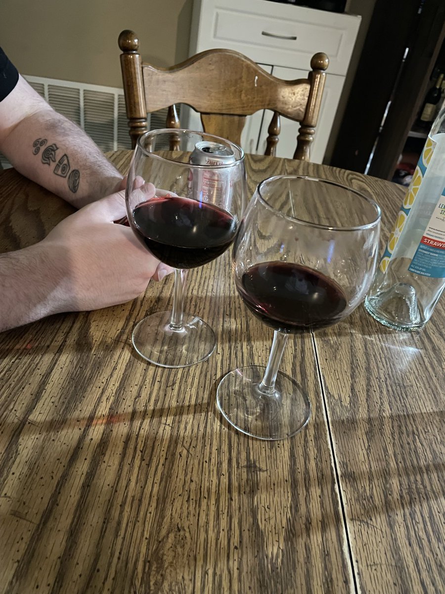 𝔩𝔦𝔷✩‧₊˚ tweet media