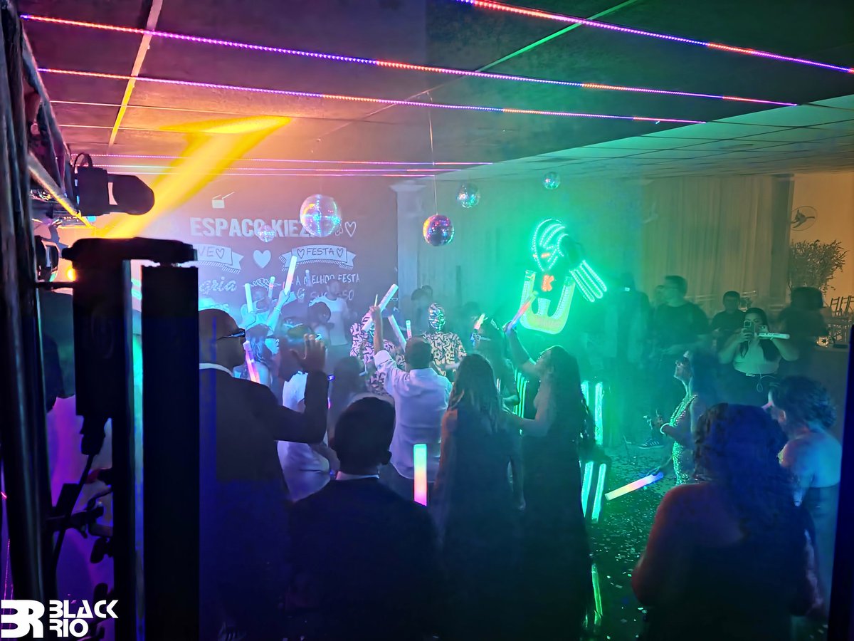 djblackrio's tweet photo. #djblackrio \/ #15anos  😃
#EspaçoKieza :)
#FOTO #FOTOS #fotografia 📷 https://t.co/JysrOCFE29