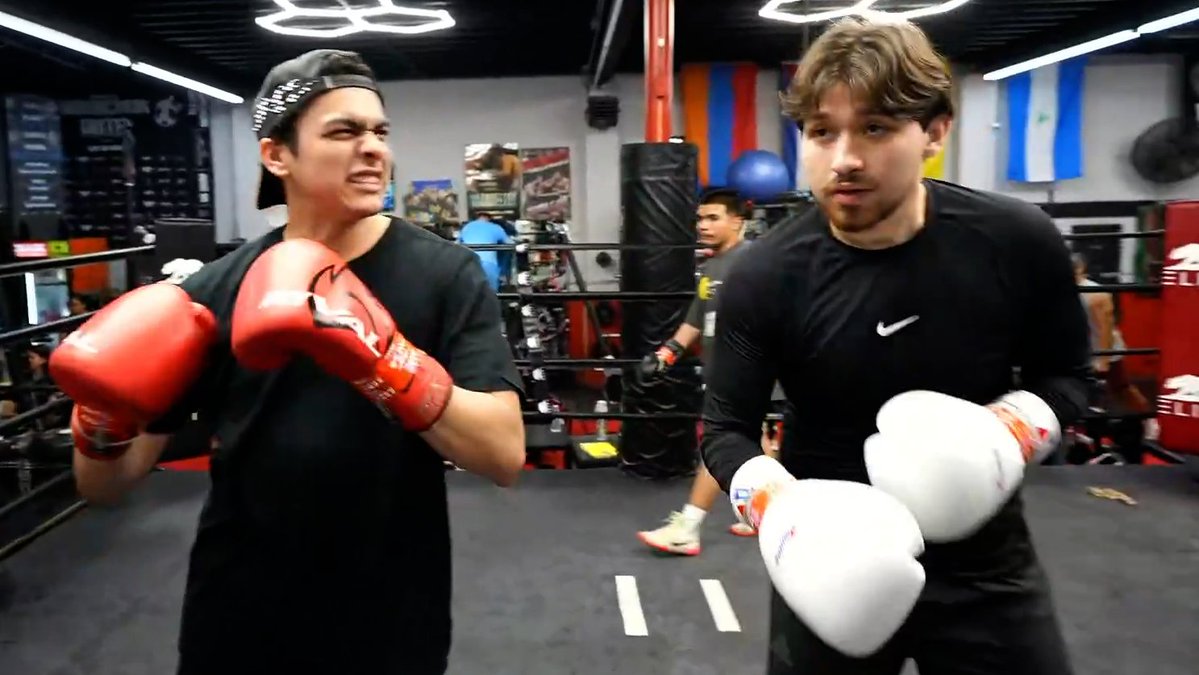 KICK Español tweet media