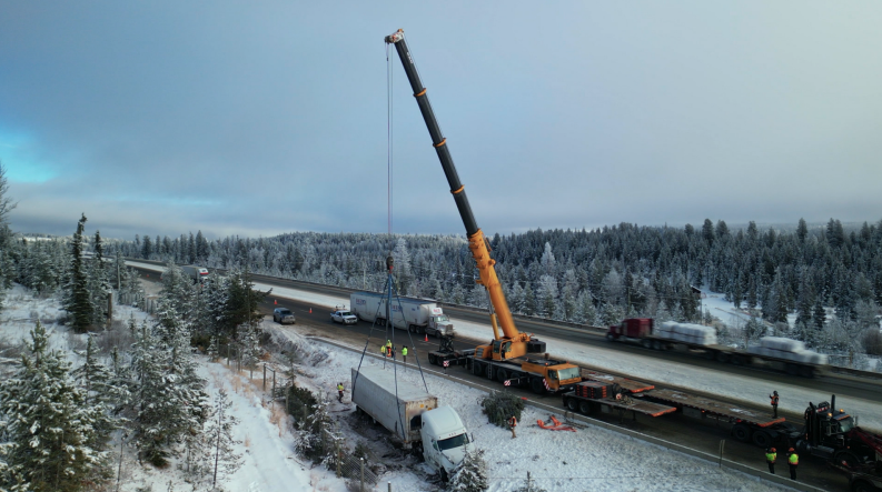 HWYThruHell's tweet photo. Thanks for watching! Tune in next week for another new episode of #HWYThruHell and stream episodes the next day on Crave https://t.co/B8Hn82v1kn