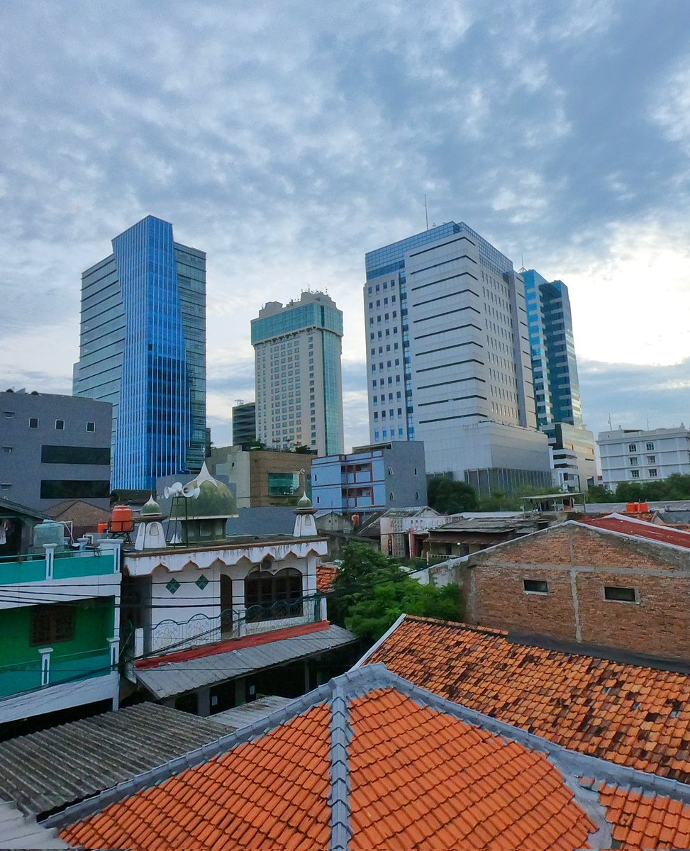 cuma bisa tweet media