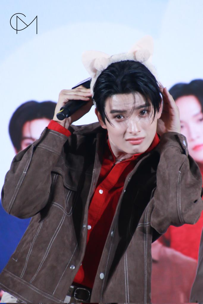 CM2 CONNECT tweet media