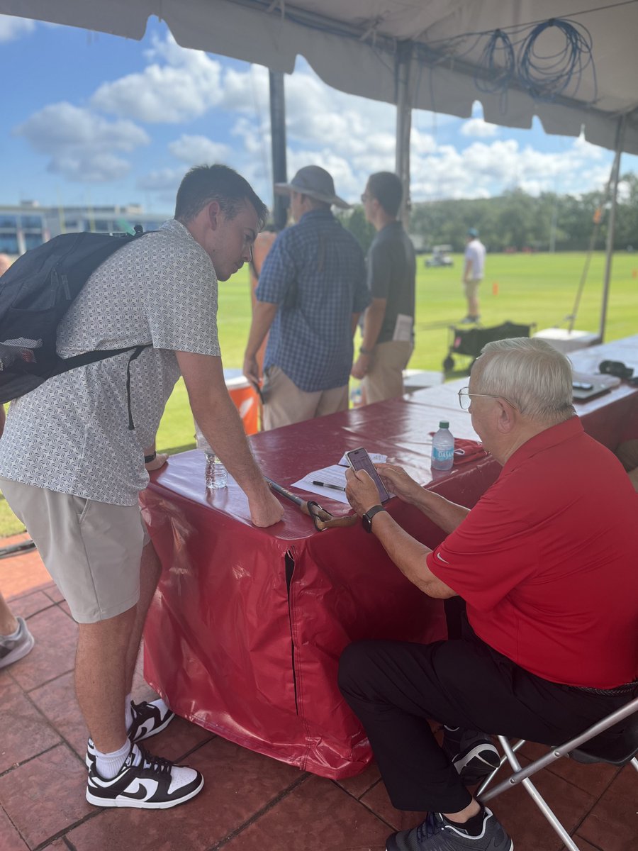 Christopher Mathis 🎙 tweet media