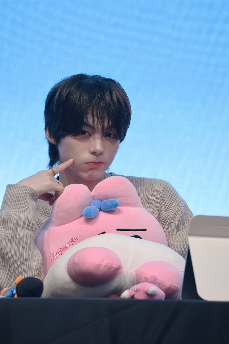 제이홍 tweet media