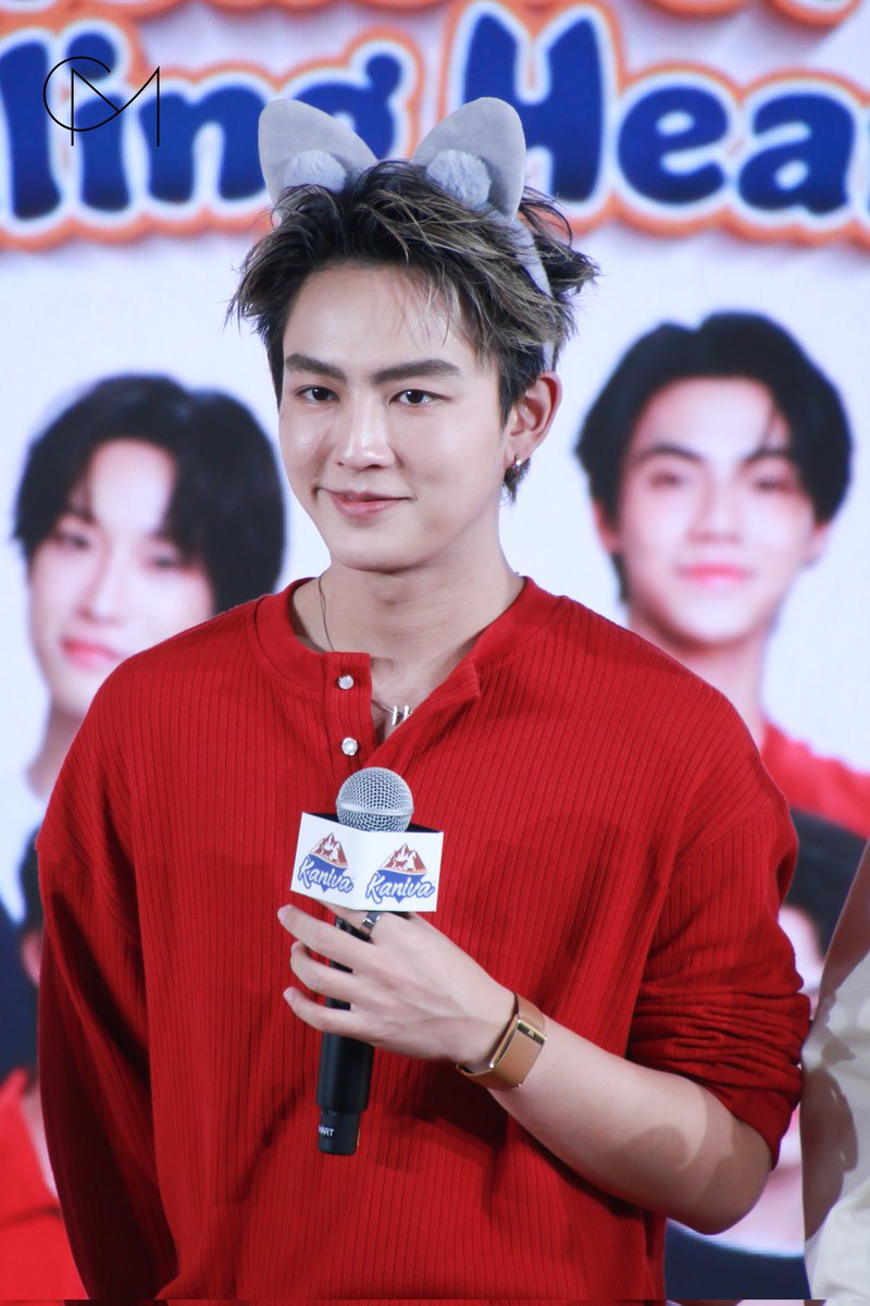 CM2 CONNECT tweet media