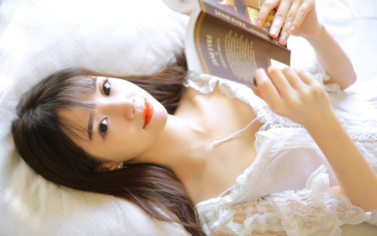 Anna Hernandez tweet media