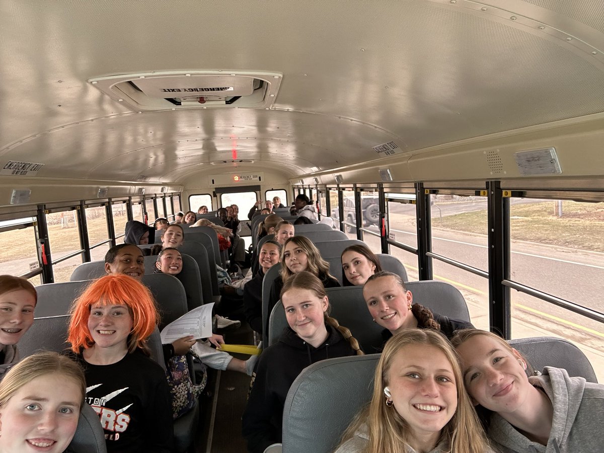_FHSTRACKFIELD's tweet photo. First all team meet of the season here we come. https://t.co/AdaBL10DkT