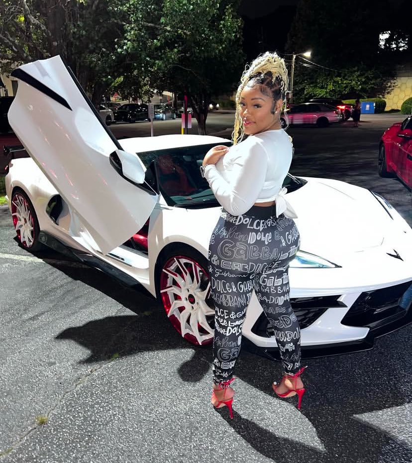 Queen sandy tweet media