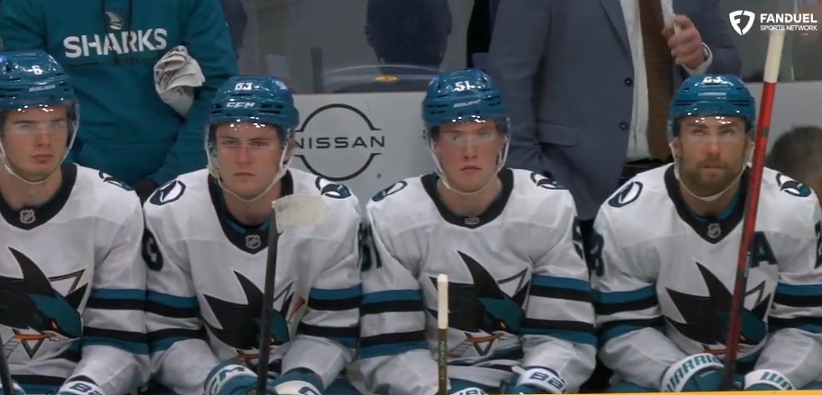 shark baiter tweet media