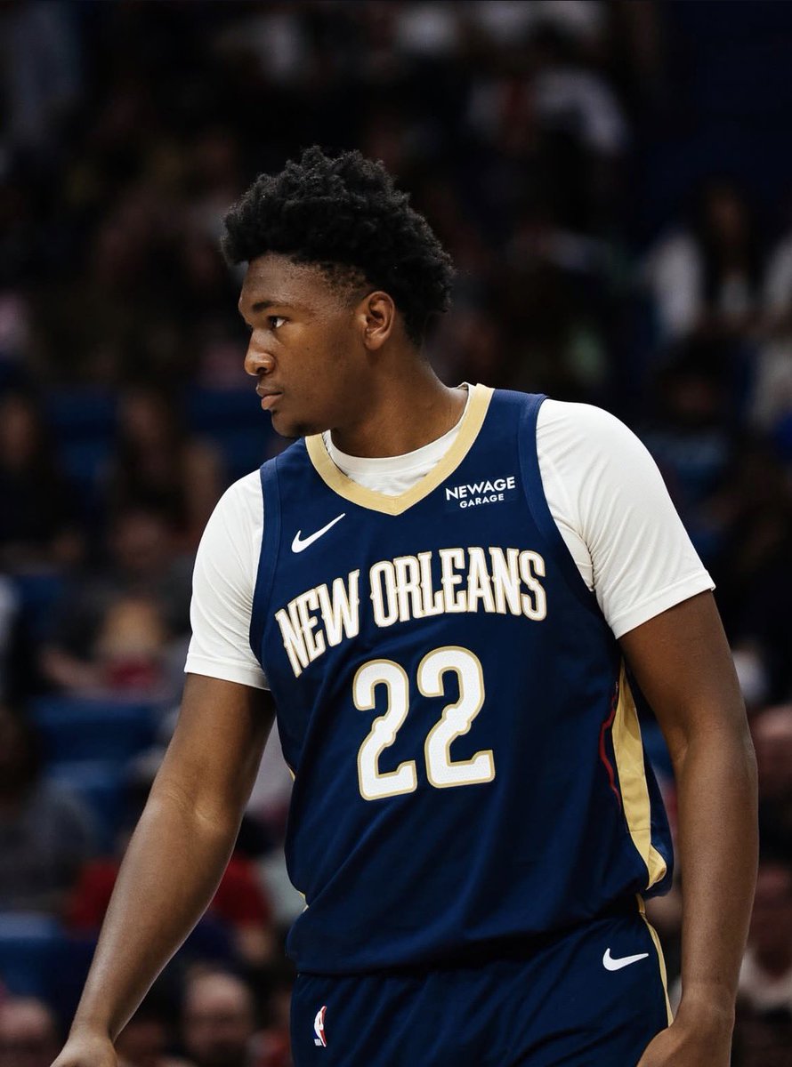 DashProps tweet media