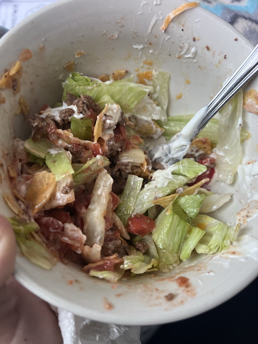 Fʉͫcͧкͭιͪηͣ Holli Would tweet media