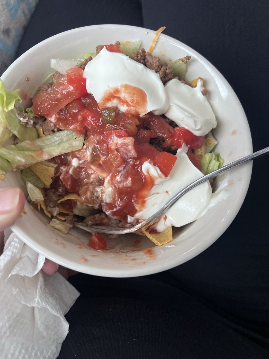 Fʉͫcͧкͭιͪηͣ Holli Would tweet media