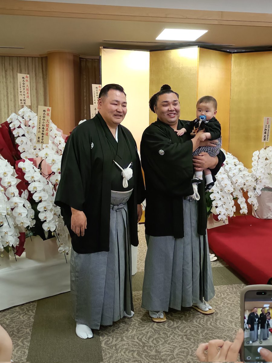 なお（仮） tweet media