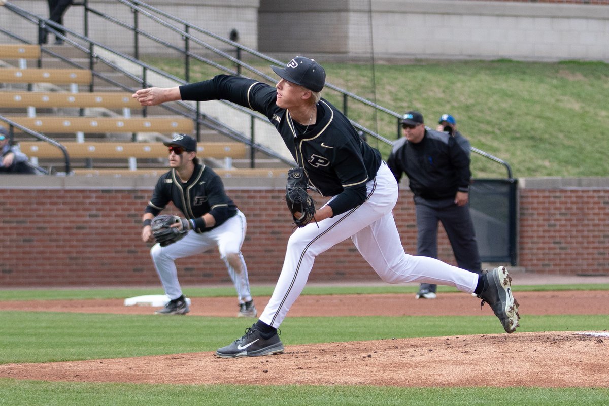 Top Row Pics tweet media